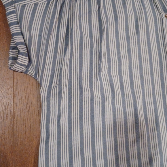 UNIVERSAL THREAD: Button-down Blue and White Striped Shirt - Picture 5 of 11